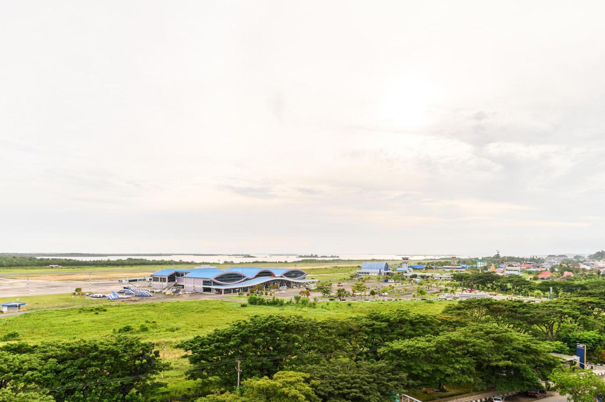 Aston Sorong Hotel & Conference Center المظهر الخارجي الصورة