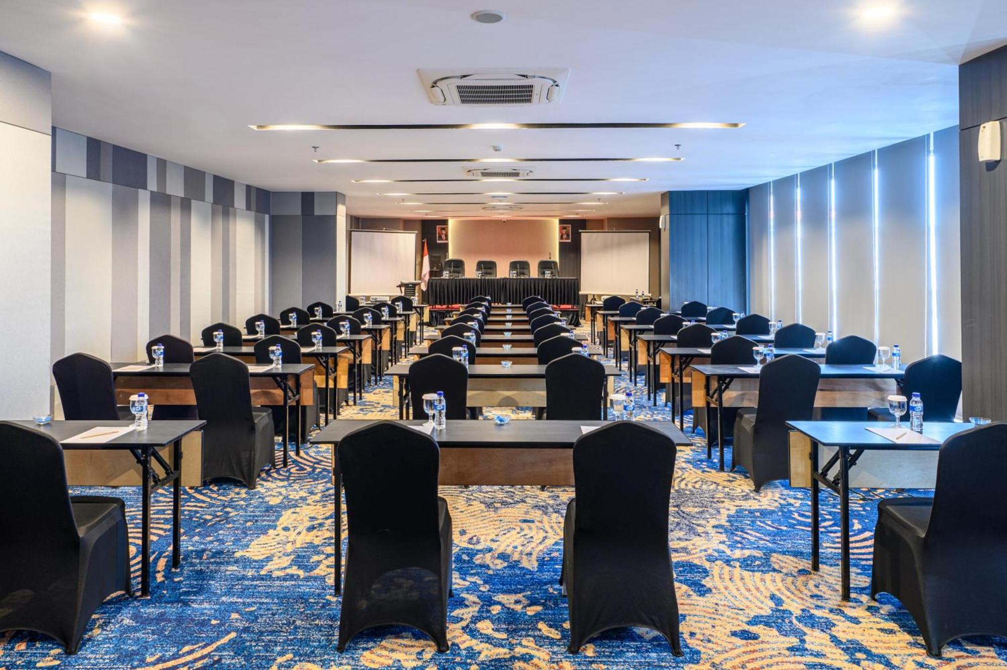 Aston Sorong Hotel & Conference Center المظهر الخارجي الصورة